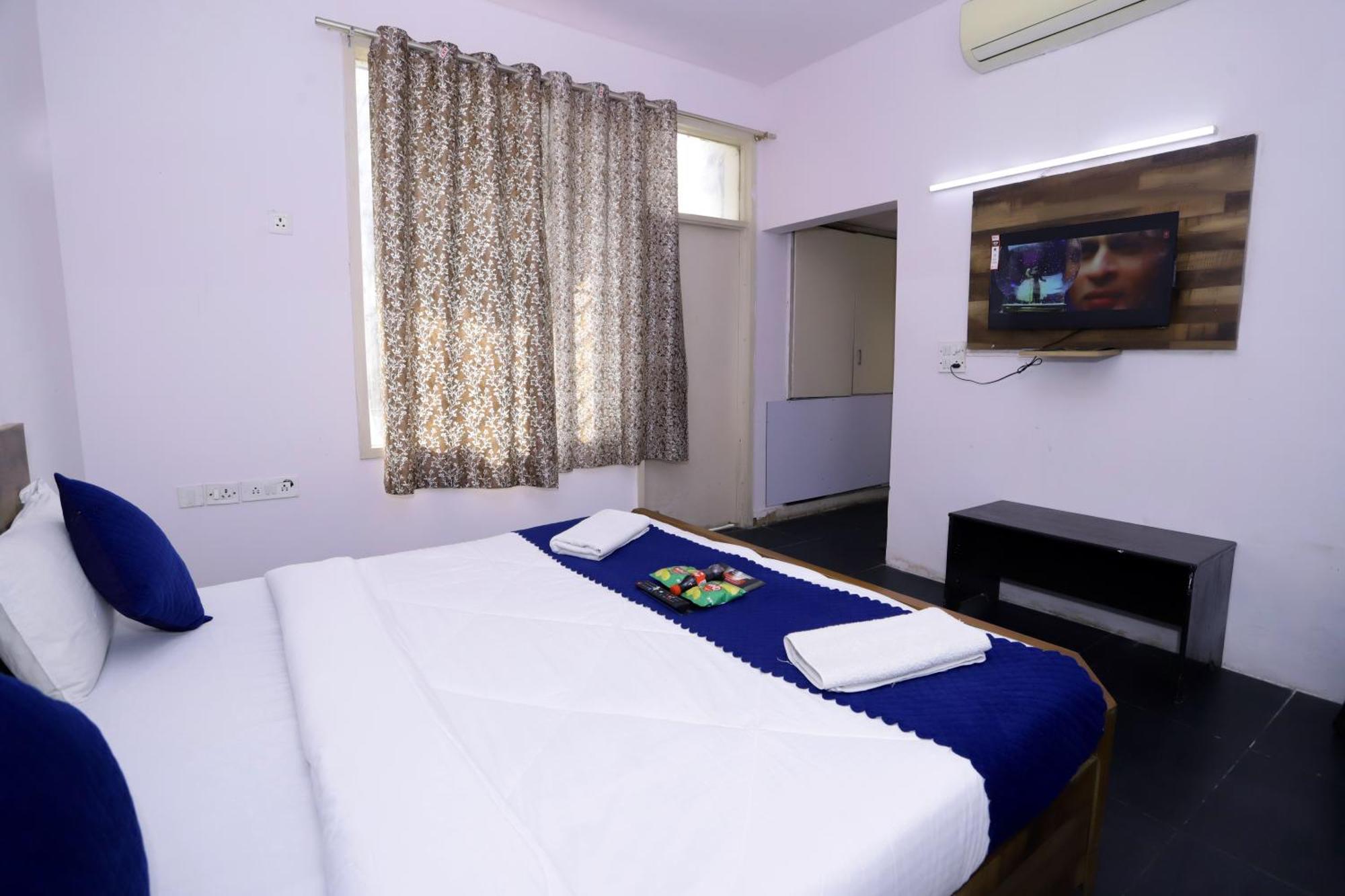 Hotel Warm Welcome - Noida Sector 51 Eksteriør bilde