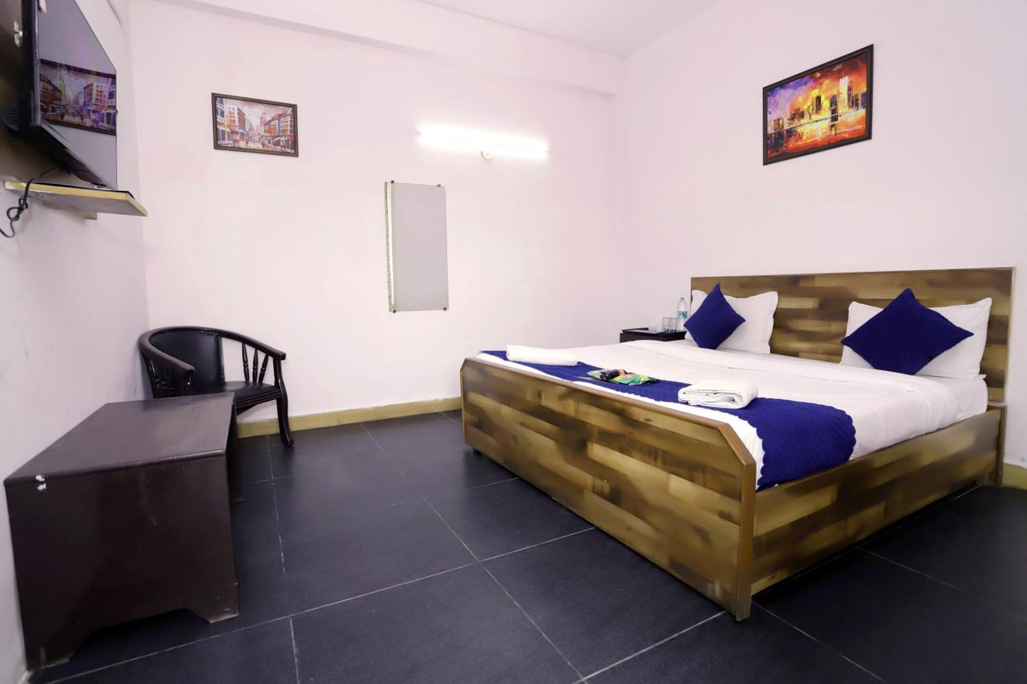 Hotel Warm Welcome - Noida Sector 51 Eksteriør bilde