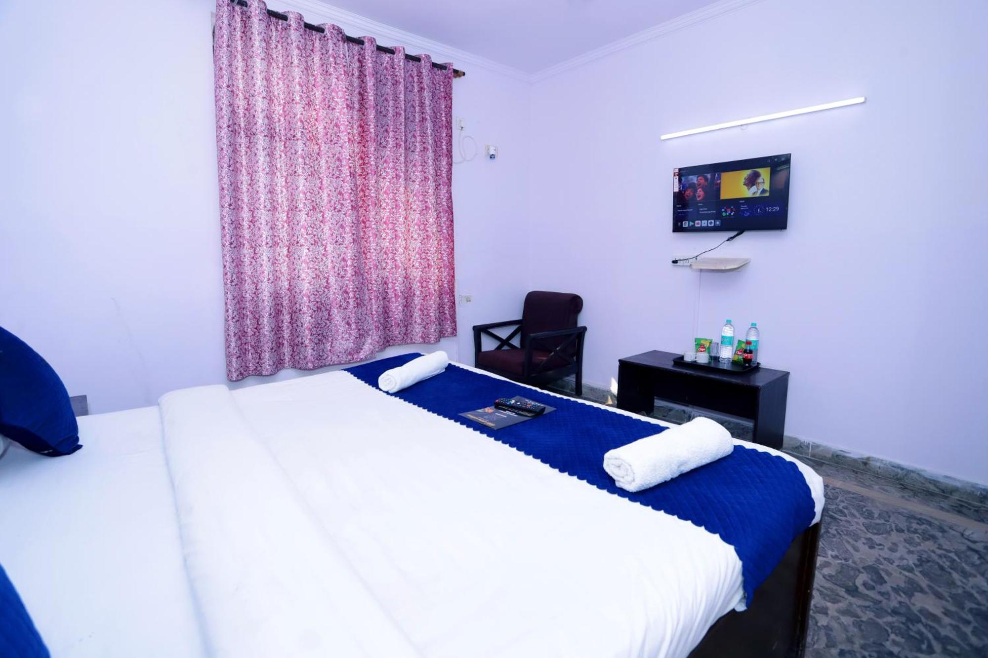 Hotel Warm Welcome - Noida Sector 51 Eksteriør bilde