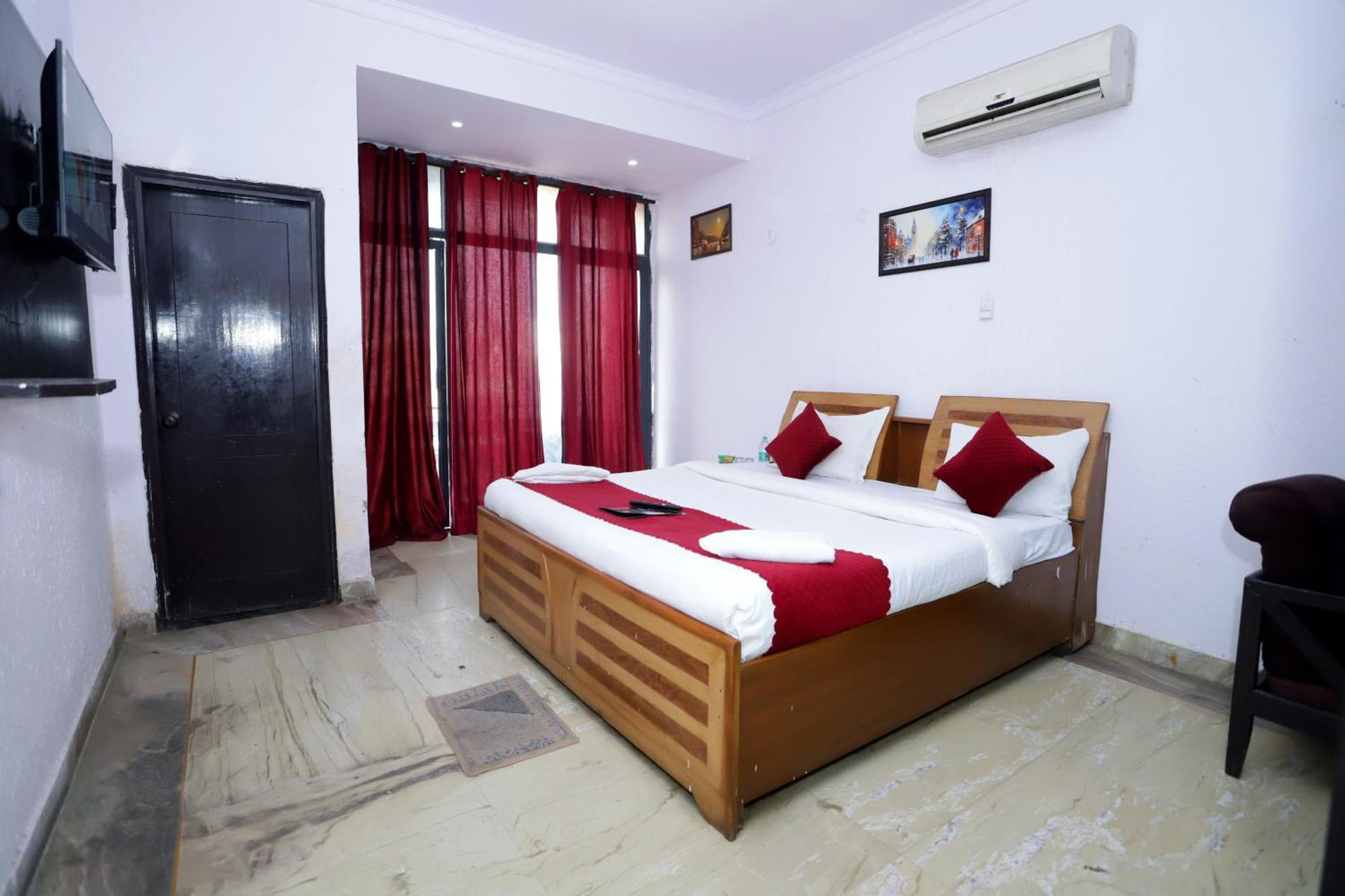 Hotel Warm Welcome - Noida Sector 51 Eksteriør bilde