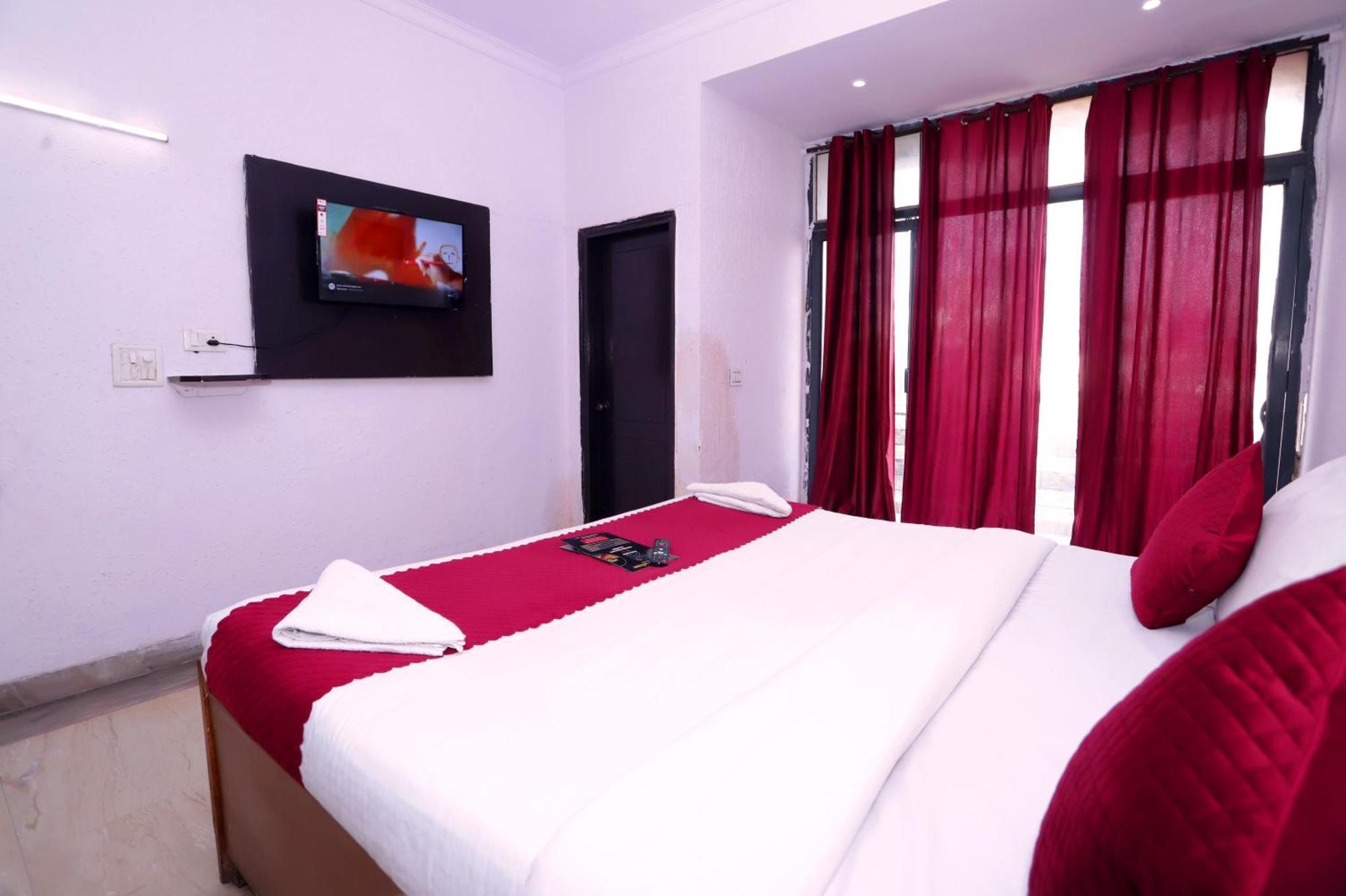 Hotel Warm Welcome - Noida Sector 51 Eksteriør bilde