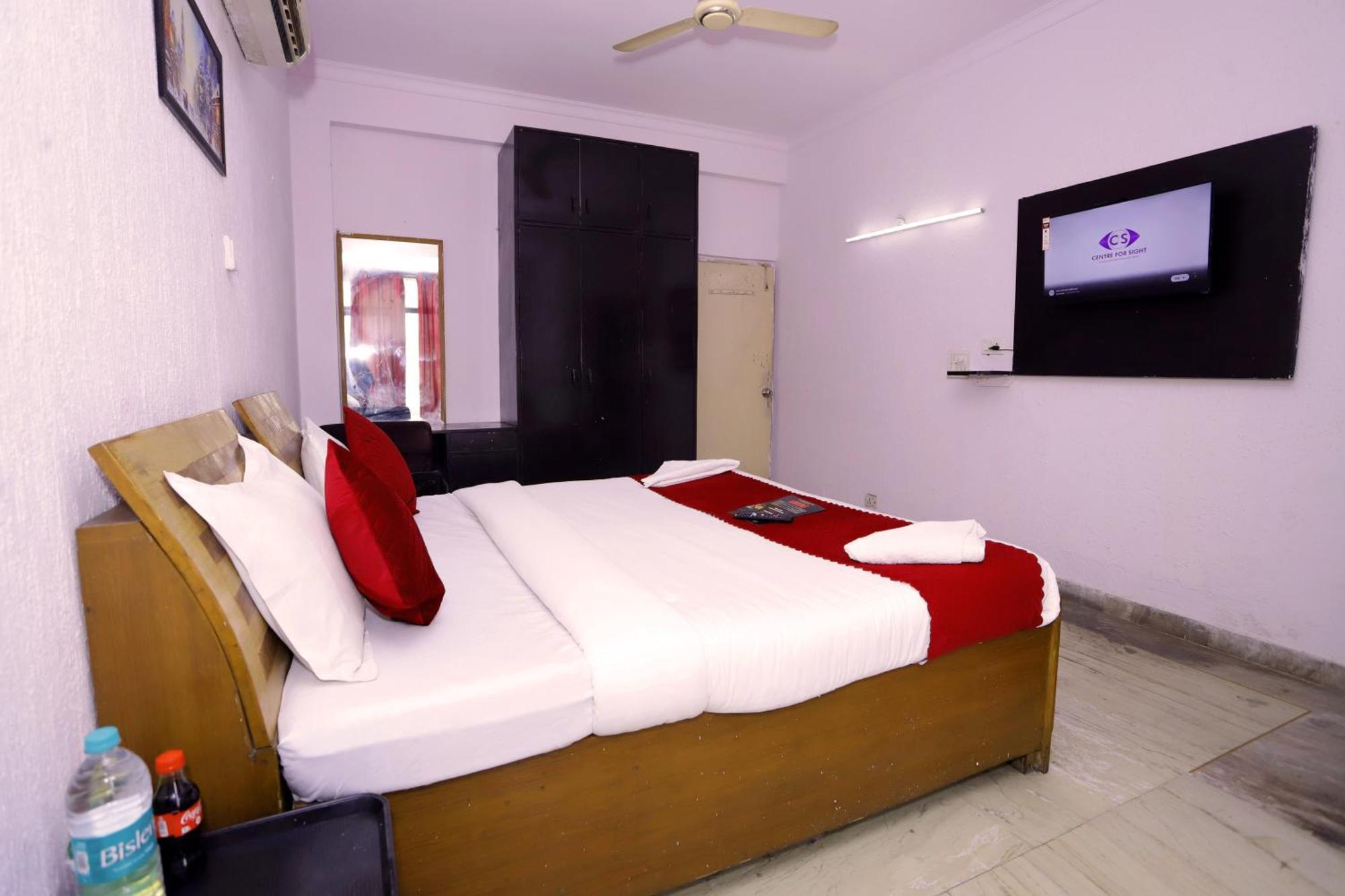Hotel Warm Welcome - Noida Sector 51 Eksteriør bilde