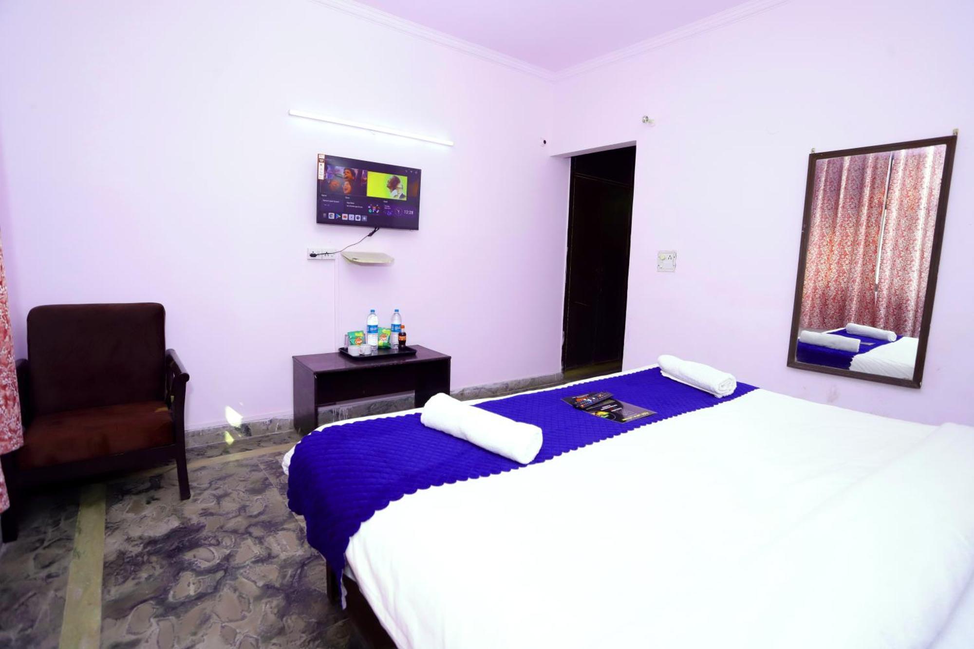 Hotel Warm Welcome - Noida Sector 51 Eksteriør bilde